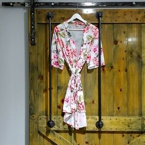 SHOW ME YOUR MUMU PINK FLORAL ROBE ONE SIZE